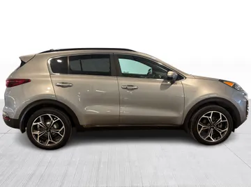 2022 Kia Sportage - image 2