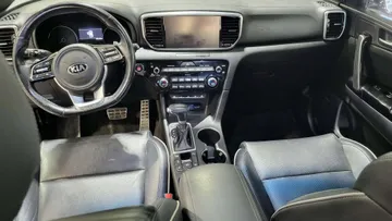 2022 Kia Sportage - image 9