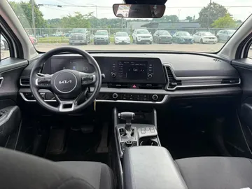 2023 Kia Sportage - image 7