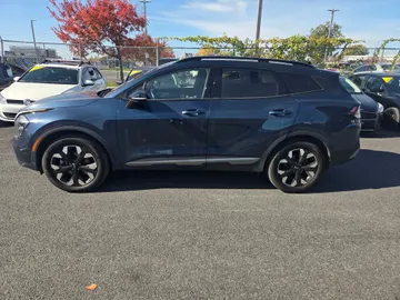 2023 Kia Sportage - image 4