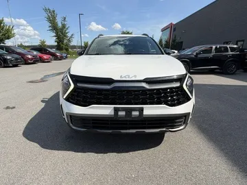2023 Kia Sportage - image 2
