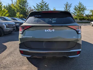 2023 Kia Sportage - image 6