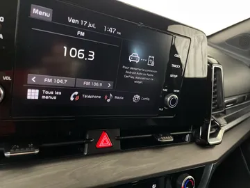 2023 Kia Sportage - image 7