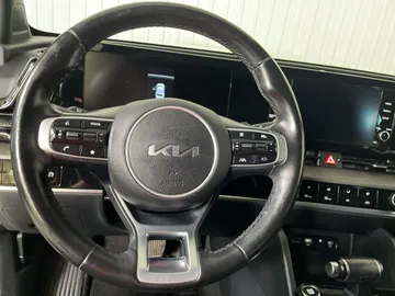 2023 Kia Sportage - image 17