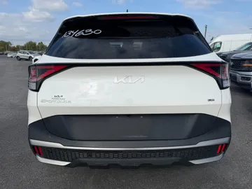 2023 Kia Sportage - image 6