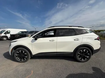 2023 Kia Sportage - image 4