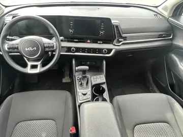 2024 Kia Sportage - image 6