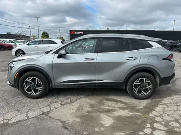 2024 Kia Sportage - image 4