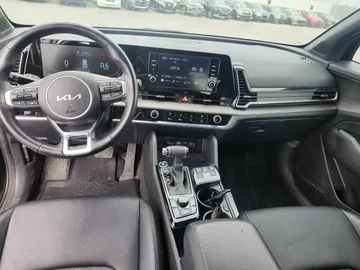 2024 Kia Sportage - image 9