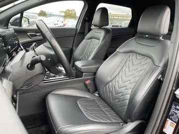 2024 Kia Sportage - image 7
