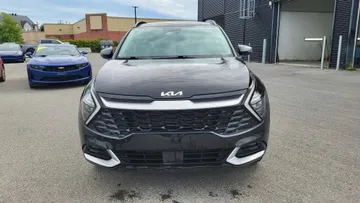2023 Kia Sportage - image 2
