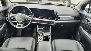 2023 Kia Sportage - image 9