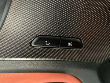 2023 Kia Sportage - image 22