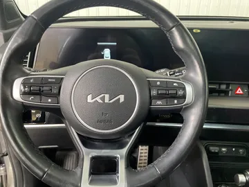 2023 Kia Sportage - image 19