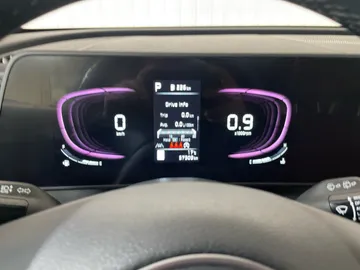 2023 Kia Sportage - image 18