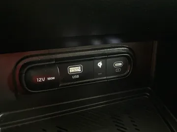 2023 Kia Sportage - image 31