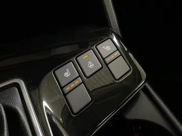 2023 Kia Sportage - image 28
