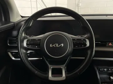 2023 Kia Sportage - image 19