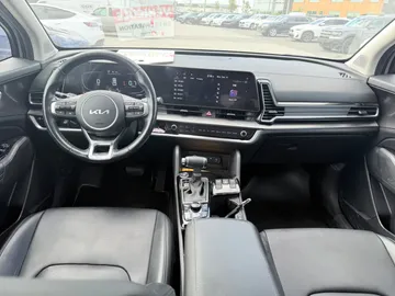 2023 Kia Sportage - image 9