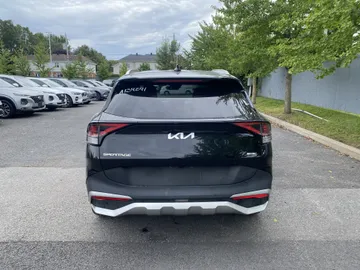 2023 Kia Sportage Hybrid - image 6
