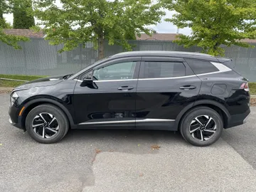 2023 Kia Sportage Hybrid - image 4