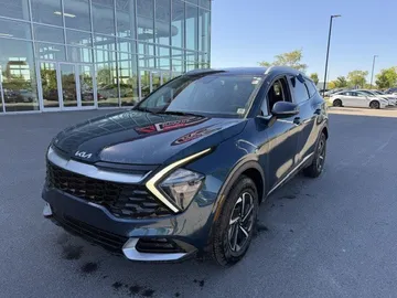 2023 Kia Sportage Hybrid - image 3