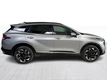 2024 Kia Sportage - image 2