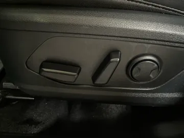 2024 Kia Sportage - image 21