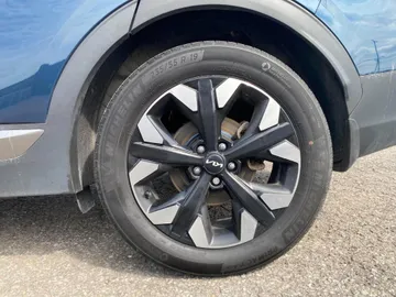 2023 Kia Sportage - image 9