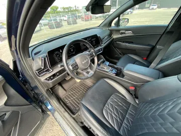 2023 Kia Sportage - image 8