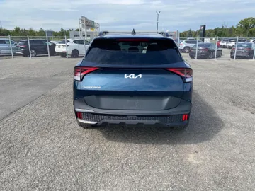 2023 Kia Sportage - image 6