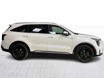 2025 Kia Sorento Hybrid - image 2