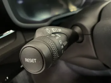 2022 Polestar 2 - image 19