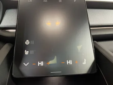 2022 Polestar 2 - image 28