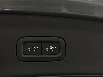 2022 Polestar 2 - image 32