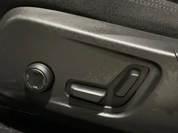 2022 Polestar 2 - image 19