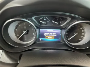 2019 Buick Envision - image 25