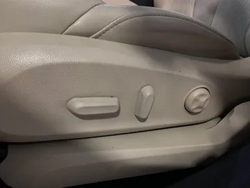2019 Buick Envision - image 18