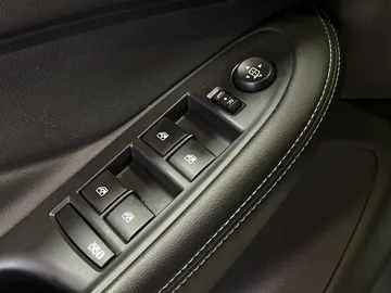2019 Buick Envision - image 25