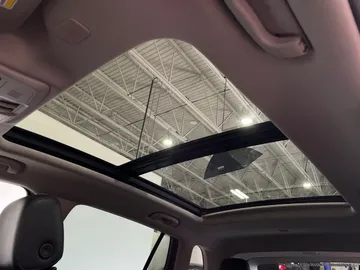 2019 Buick Envision - image 6