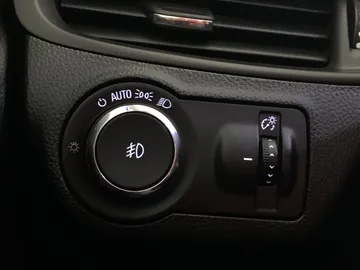 2019 Buick Envision - image 19
