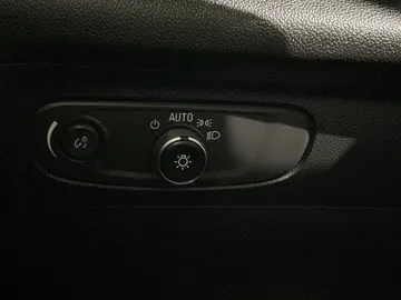 2022 Buick Envision - image 19
