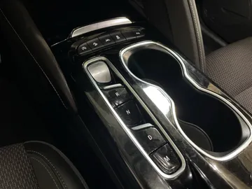 2022 Buick Envision - image 30