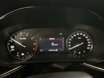 2022 Buick Envision - image 17