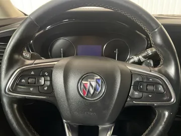 2021 Buick Envision - image 17