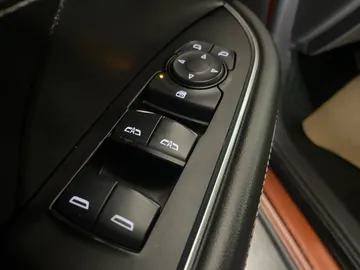 2021 Buick Envision - image 27