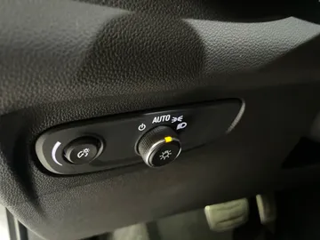 2022 Buick Envision - image 18