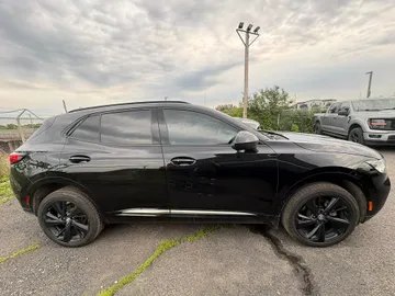 2022 Buick Envision - image 4