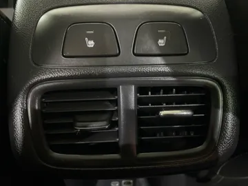 2022 Buick Envision - image 30