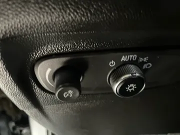 2022 Buick Envision - image 20
